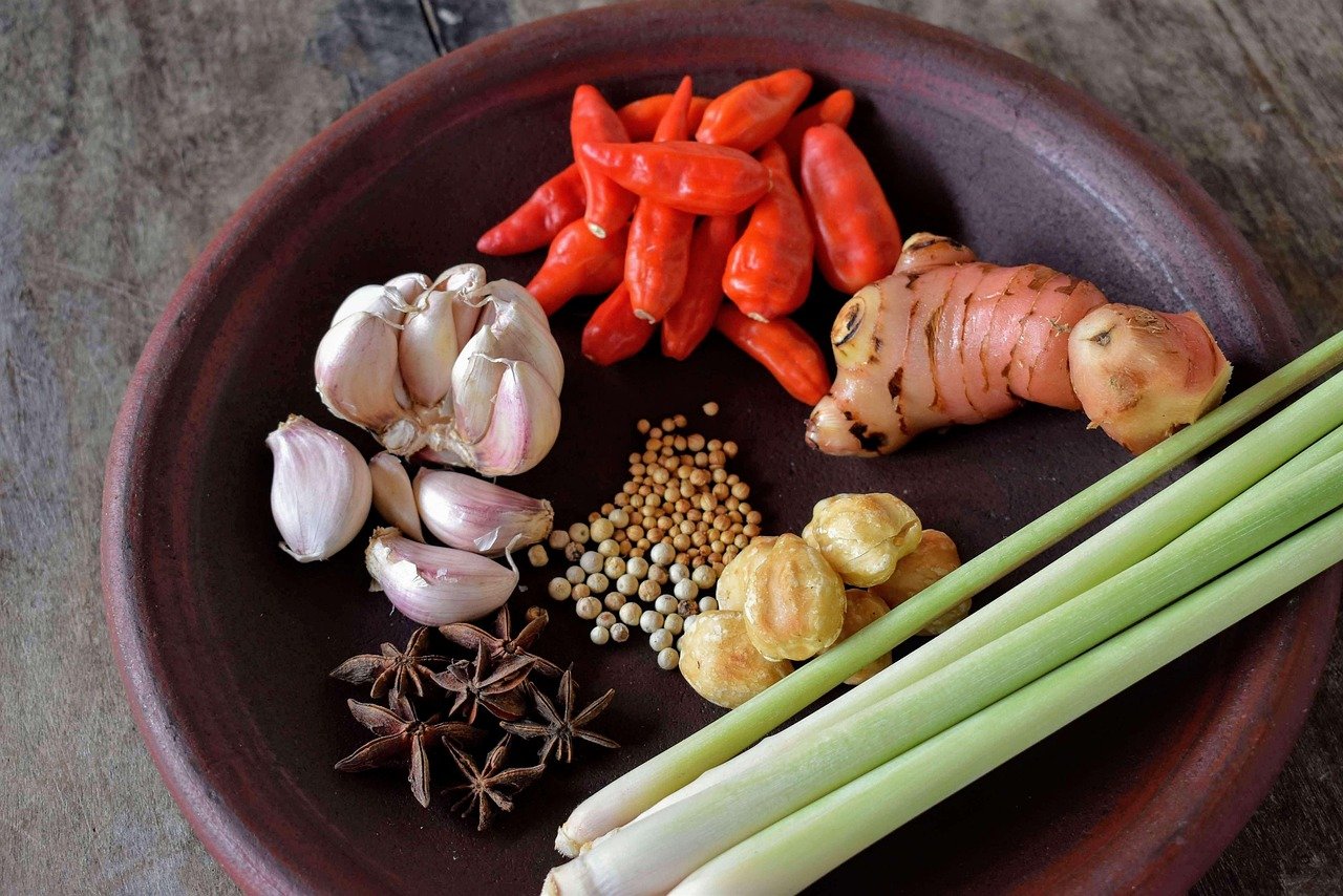 découvrez les bienfaits du lemongrass, une herbe aromatique prisée en cuisine et en médecine traditionnelle. apprenez à l'utiliser dans vos recettes pour une touche de fraîcheur et explorez ses propriétés santé, de la digestion à la relaxation.